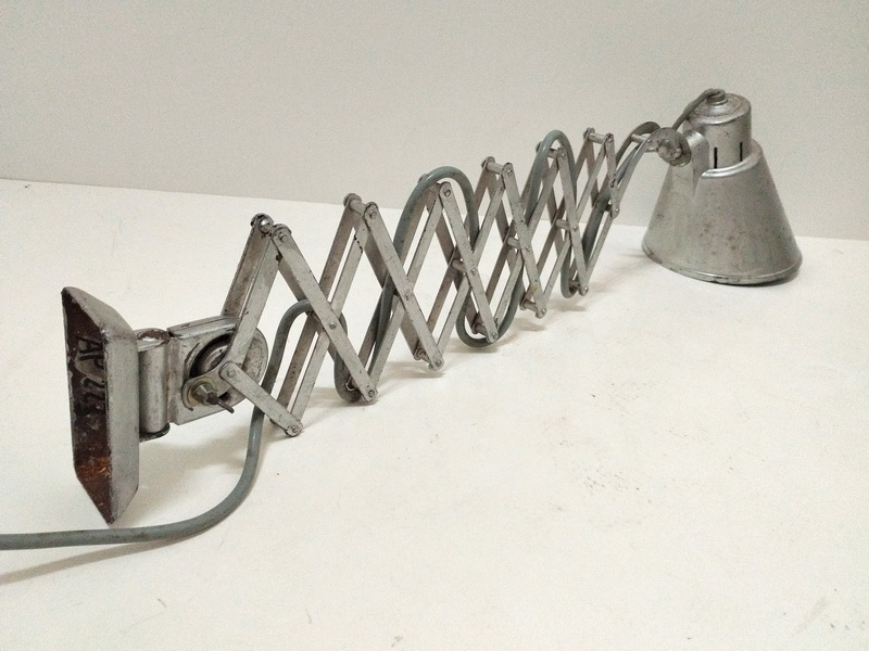 lampara aplique flexo extensible metal e27 18x43-77x14.5 1u